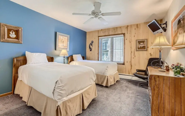 Westwind 102 2BD 2BA Silver Condo