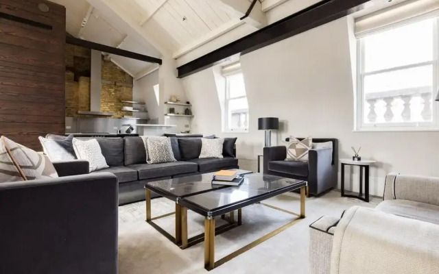 Penthouse Luxury in Covent Garden
