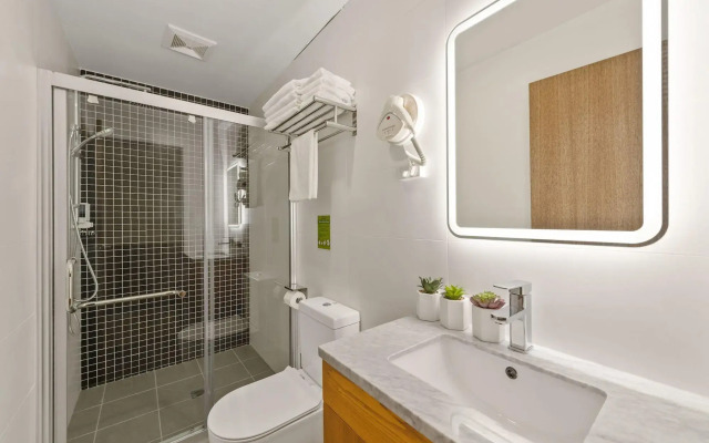 YEHS Hotel Sydney QVB