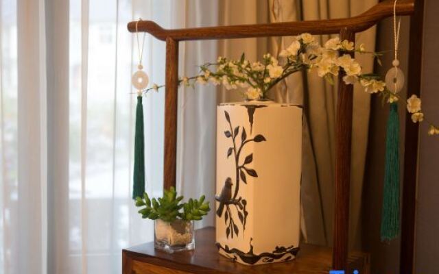 Yunshang Grassland Yishan Yishe Wild Luxury Guesthouse