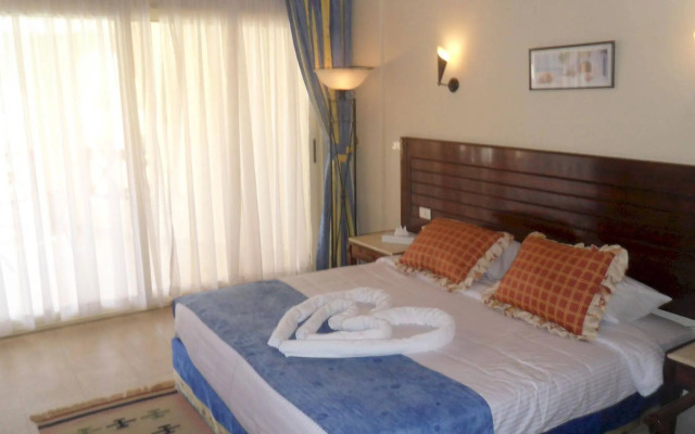 Blue House Hotel