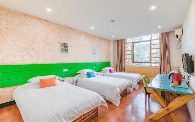 Chengdu Dreams Travel International Youth Hostel