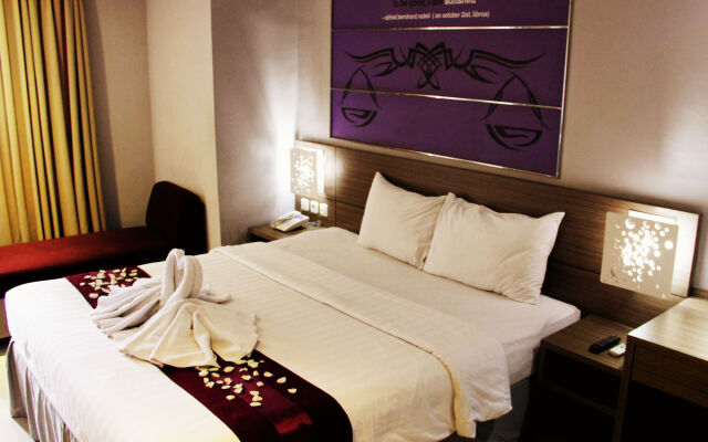 Top Malioboro Hotel