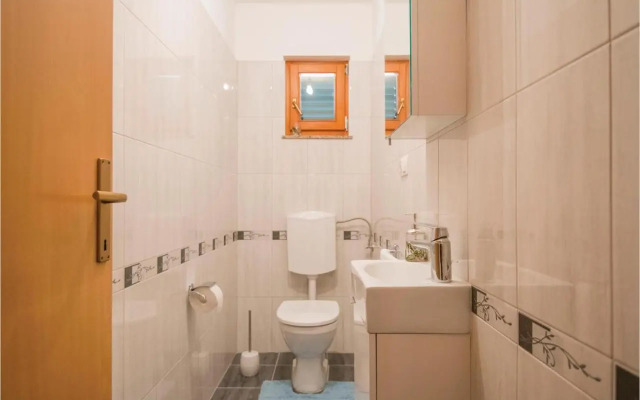 Three-Bedroom Holiday Home in Imotski