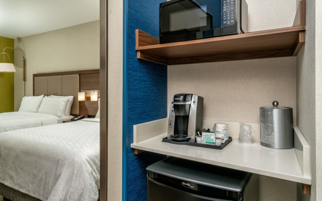 Holiday Inn Express & Suites Brandon by IHG