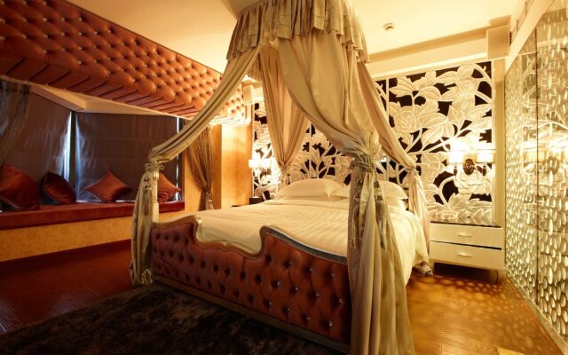 We Love Hotels