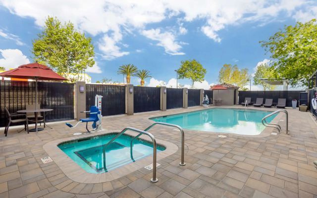 Best Western Plus Villa Del Lago Inn Patterson