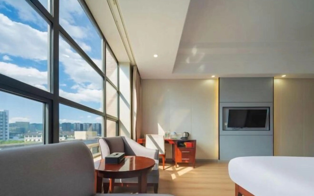 Floral Hotel Zhangjiajie Mengqi Meiju