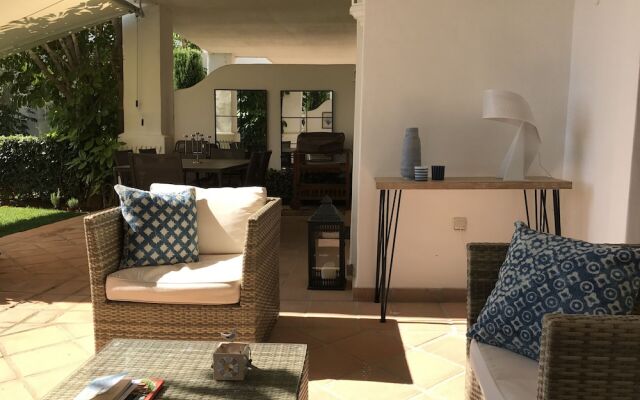 Altos de Cortesin 2156