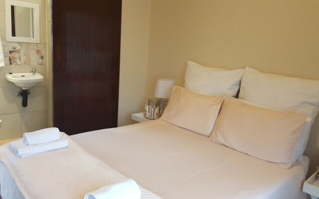 120 At Klerck Guest House