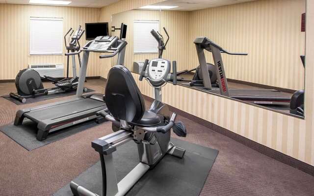 Sleep Inn & Suites Airport