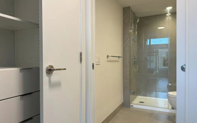 Silverstone Downtown Long-Term stay