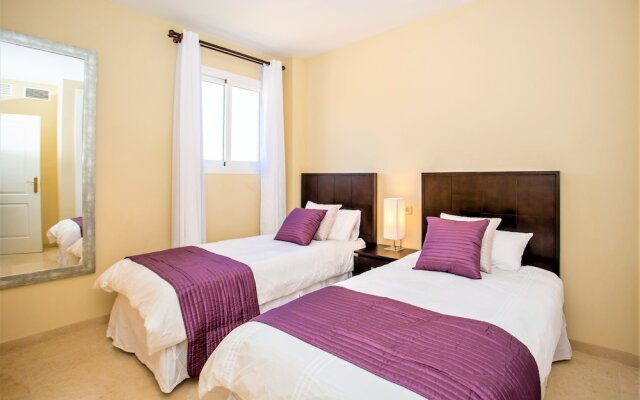 Relaxing 2 Bed 2 Bath - Sea and golf views DL24