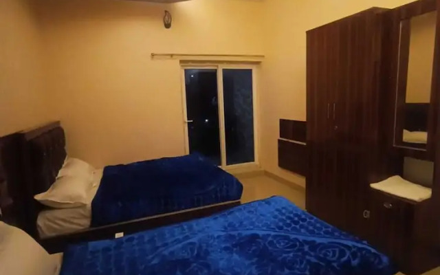 Rose garden enclave for families