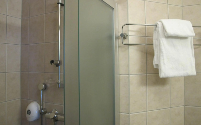 Chesterfield Hotel