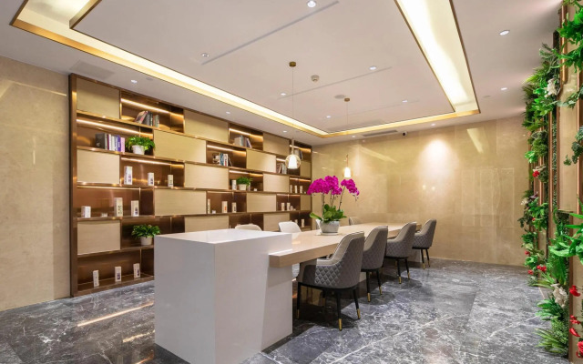 Lavande Hotel (Wuhan Optics Valley Future Technology City)