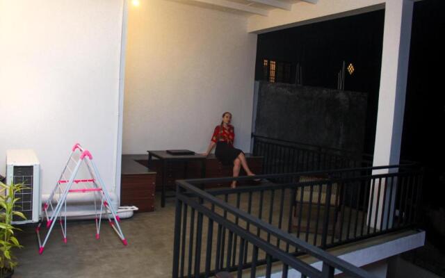 Unawatuna Guest