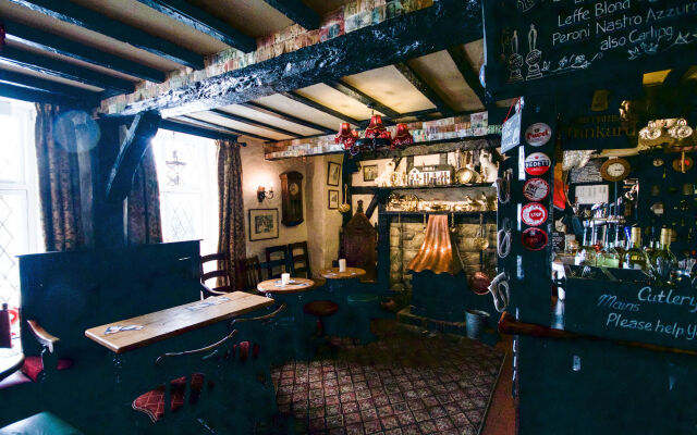 Black Boy Inn