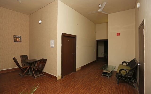 OYO 1806 Platinum House