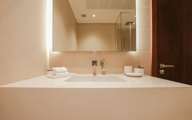 Luxe Living - Spacious 2BR - Marina Gate