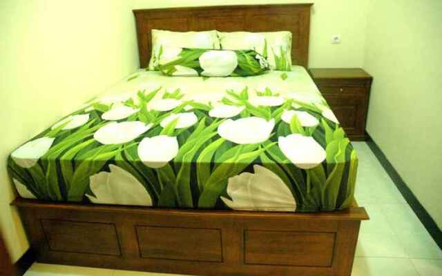 OYO 3810 D'yolland Exclusive Kost & Guesthouse Syariah
