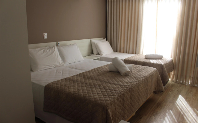 Caravaggio Praia Hotel