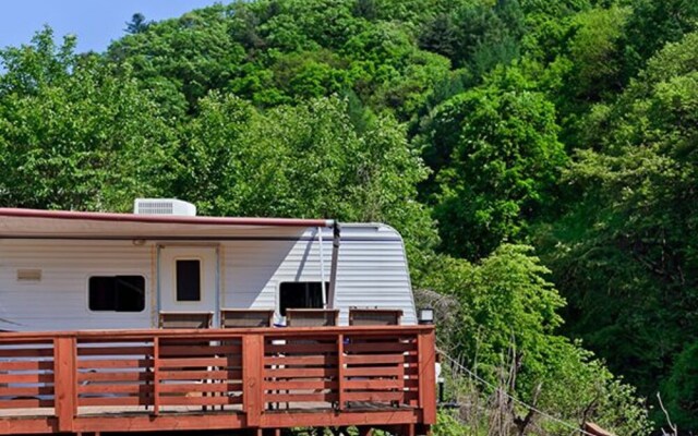 Yangpyeong Alice Spa Pension