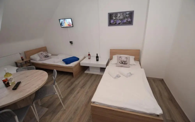 TECK-APARTMENT