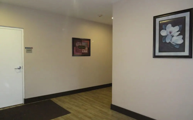 2 Bed 2 Bath in Studio City