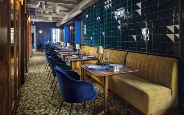 DUO Hotel Lisbon, Curio Collection by Hilton