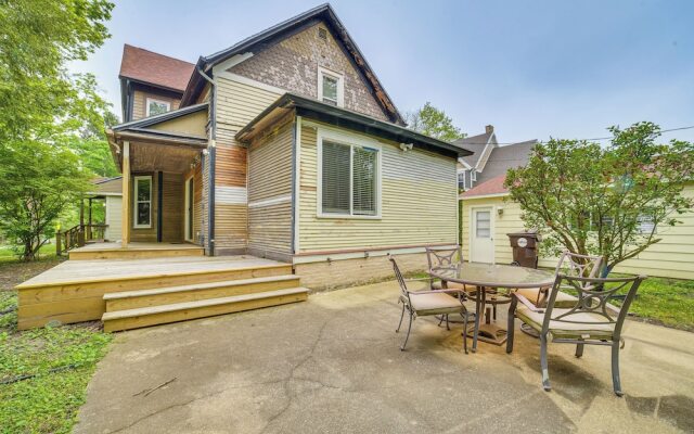 Charming Champaign Victorian w/ Deck!