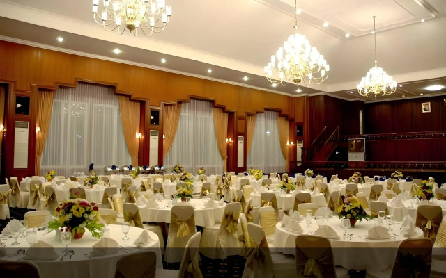 Royal Senyiur Hotel Pasuruan