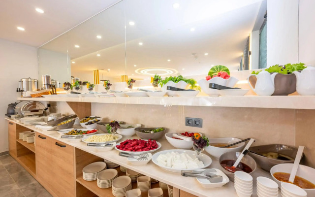 Diamond luxury Hotel