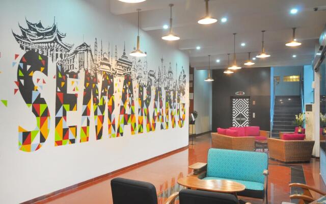 Candiview Hotel