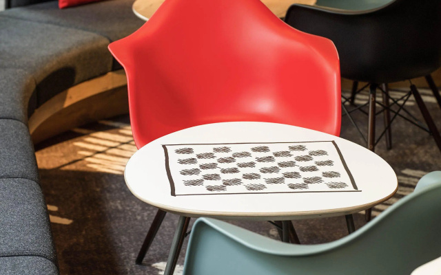 ibis Reading Centre