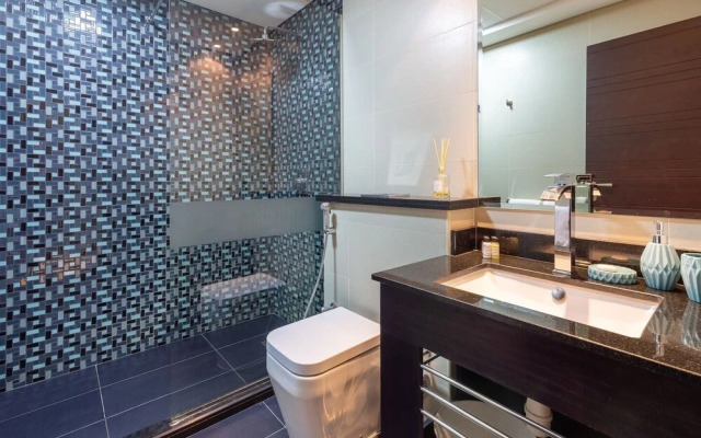 Astonishing 1BR in Fabulous Cayan Tower