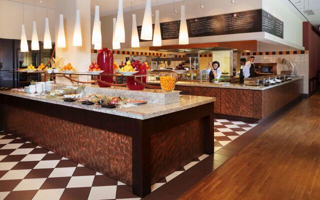 Mövenpick Hotel Frankfurt City
