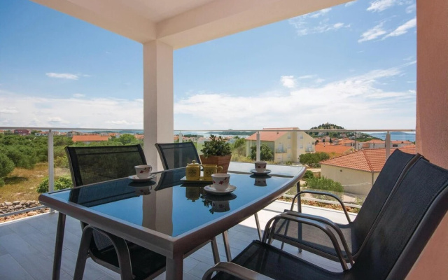 Awesome Home in Tribunj With Wifi and 3 Bedrooms