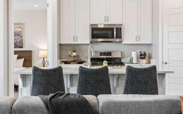 Family Desert Oasis 5 Bedroom Home