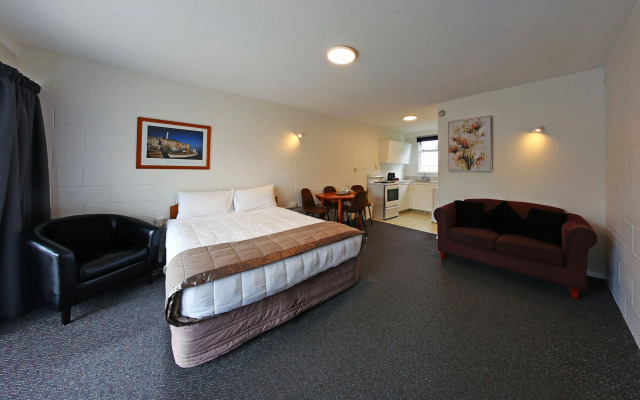 289 Midway Motel