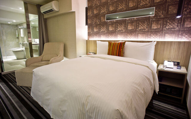 Urban Chic Inn