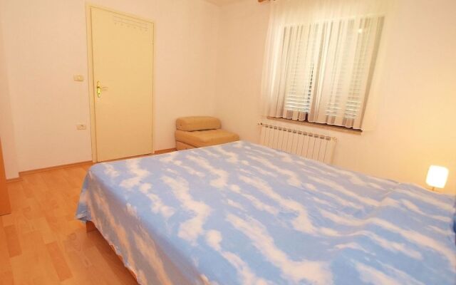 Apartment 21