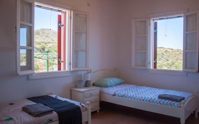 Secluded 3 BR House 5 mins from Kapsali