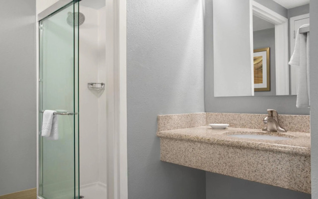 Courtyard by Marriott Lafayette Airport