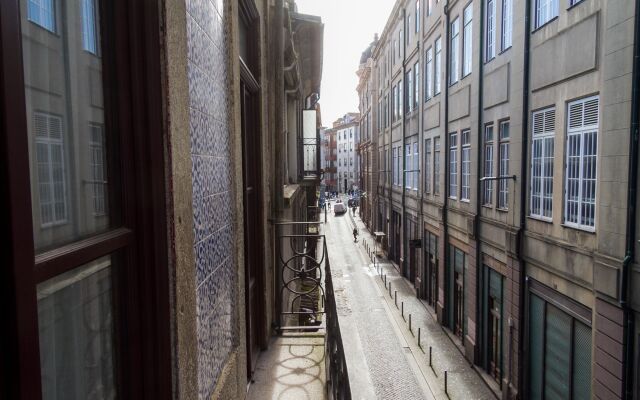 Liiiving in Porto - Historic Clerigos Studio 4F