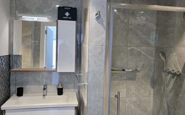 Mercury Suites - Skydream Getaways