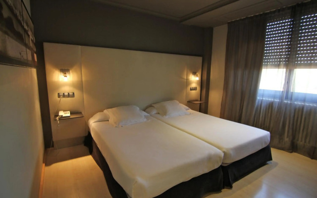 Hotel Almirante