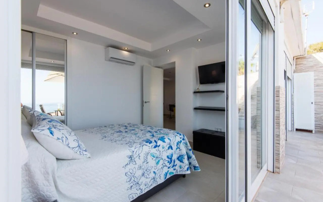 Seashore Bungalow Stunning