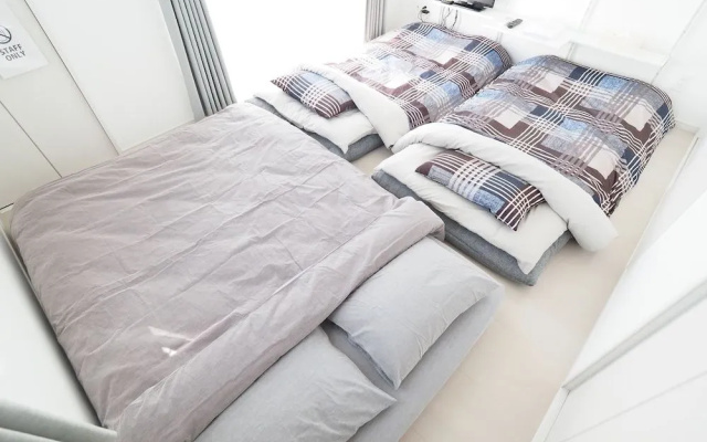 La Lumiere Oroku 203 – Guest Rooms – Naha