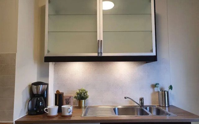 Bright And Central, 2-bedroom, Fully Equipped